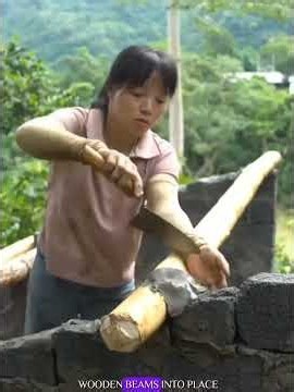 She Spent 50,000 Yuan on Land and Built a Beautiful Home Alone