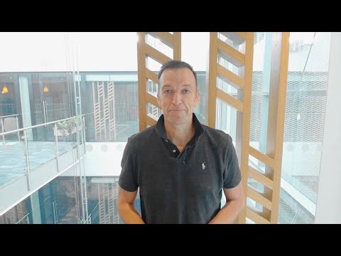 Disrupting the AI infrastructure with MicroLEDs