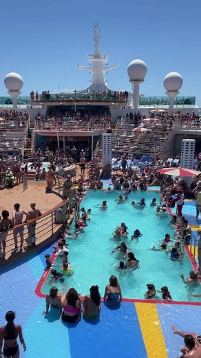 Sea day on Independence of the Seas 🌊 | Anna Rose