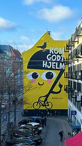 Hvordan ser det ud, når et gavlmaleri bliver til? Se med her og kom godt hjelm 🚴 | Rådet for Sikker Trafik