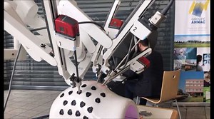 Présentation du premier robot chirurgical de la polyclinique d'Hénin-Beaumont