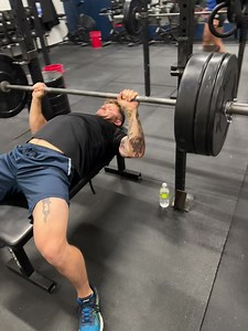  Hey everyone! Let's talk about nailing the perfect flat bench...