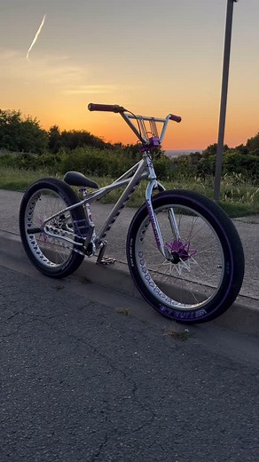 Patrox Bikelife on Instagram: "NEW BIKE ! 😍🙏🏼 Thanks @magura_bicycle 💜 Magnifique custom avec @patrox_shop sur ce @sebikes Fat Quad en couleur violette ! Le kifffff 😍😍💜 #bike #bikelife #wheelietime #wheelie #fatquad #sebikes #vélo #biker #bikers #vélo #insta #cool"