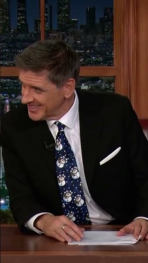 Craig Ferguson & Geoff the Robot Swap Logs for Christmas #Shorts