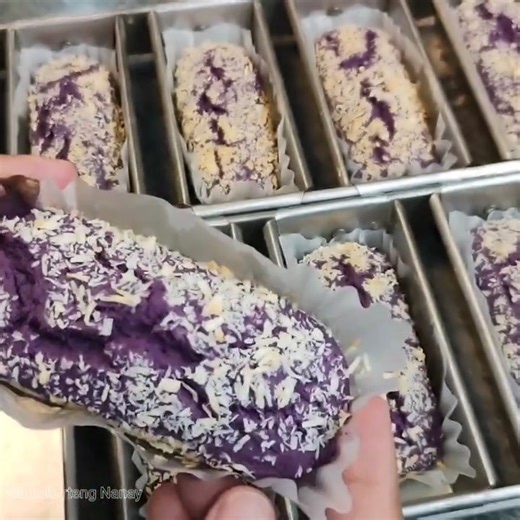 105K views · 481 reactions | Masarap at malambot na buttered ube mamon mula sa quality na sangkap gamit ang Bakersfield Philippines product COMPLETE RECIPE 3 and 1/2 cup APF 1 and 1/4 cup Sugar 300ml. Evaporated Milk 2 tbsp. Bking Powder 200g. butter i use BOB dahil mas masarap ❤️ 3 Tbsp. Ube Flavorade 1 tsp. Salt 1 Medium Egg 1/2 cup water | Madiskarteng Nanay by mhelchoice | Facebook