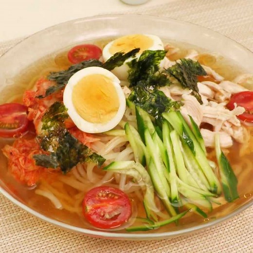 酸味が食欲そそる！ 韓国風冷麺のレシピ動画・作り方 | デリッシュキッチン