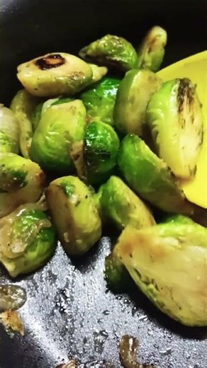 Now that's what I call good Brussels sprouts! 😱 #brussels #vegetables #food #recipes