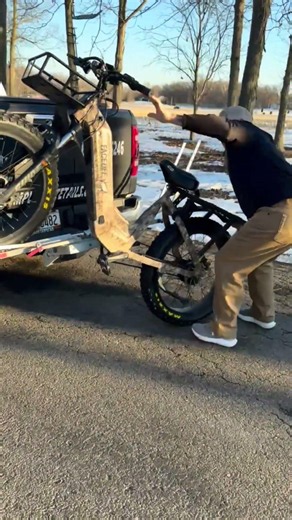 Easy bike loading without a ramp #ebike#hunting #bowhunting