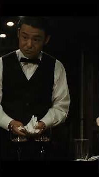 殺害されたのは、何と張会長の部下だった。衝撃を受けた花田は、打開策を模索し始める#アウトレイジ #極悪非道 #北野武 #ビートたけし #西田敏行 #椎名桔平 #加瀬亮 #ヤクザ映画 #クライム