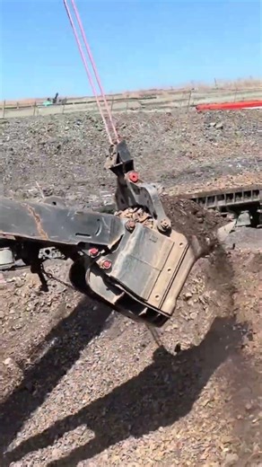 Operation Technology of Large-Scale Transfer and Excavation Equipment in Mine Sites