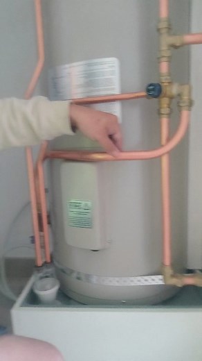 2.2K views · 39 reactions | Halina at samahan nyo ako sa pag Testing ng Hot water cylinder dito sa NewZealand At sana ay walang leak #PlumbingPH #TuberoSaPinas #OFWJourney #TuberoAbroad #PlumbingAbroad #KabayanTips #PlumbingLife #PinoyPlumber #PangarapLangYan #MotivationSaTubero | Crisanto Loping Martinez | Facebook