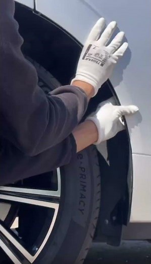 Volvo XC60 Dirty Door Fix