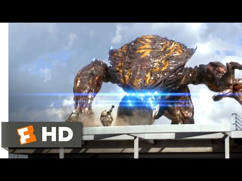 Skyline (2010) - Monster On the Roof Scene (7/10) | Movieclips