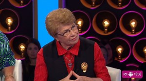 C'est un message rempli d'amour et d'espoir que nous a livré Soeur Angèle hier soir ❤ Un épisode particulièrement touchant à voir : http://ici.radio-canada.ca/tele/les-echangistes/site/episodes/386634/penelope-mcquade-pier-luc-funk-alex-perron-sonia-vachon-stephane-bellavance-soeur-angele?isAutoPlay=1 | Pénélope McQuade Page officielle