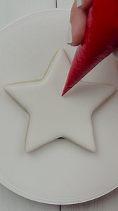 11K views · 272 reactions | 4th of July Firework Decorated Sugar Cookie! This was my 1st time doing this design freehand and I was pretty proud of it! #bekasbakery #cookiedecoratingvideo #satisfyingvideo #fireworks #4thofJuly #4thofjulycookies #royalicing #cookiedecorating #sugarcookies #decoratedsugarcookies #decoratedcookies #IndependenceDay #proudtobeanamerican #redwhiteandblue | Beka Claire | Facebook