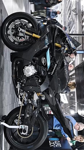 YAMAHA R1M #shorts #trending #viral #youtubeshorts #yamaha #automobile #shortvideo #bike