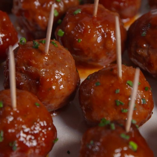These Slow-Cooker Party Meatballs will save you so much time, and get you all the compliments. Full recipe: http://dlsh.it/RCMF3z9 | Delish