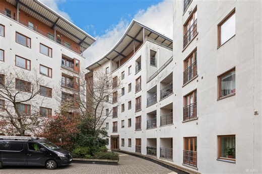 3 Spencer House, Custom House Square, IFSC, Dublin 1, D01E7W8 is for sale on Daft.ie