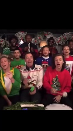 Who wants a One Direction Christmas album!! 🎄 #onedirection #niallhoran #liampayne #harrystyles #louistomlinson #zaynmalik #album #1d #christmas #ot5