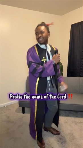 Let’s just praise the Lord!! TD Jake’s and the Potters house choir!! #tdjakes #thepottershouse #letsjustpraisethelord #choir #church @tdjenterprises @tdj_foundation @tphdallas | Derrin Gleaton