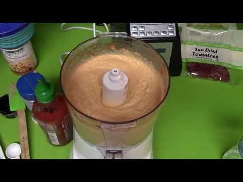 Spicy Hummus using Sriracha