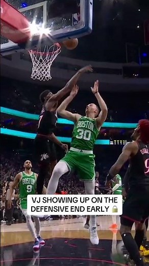VJ Edgecombe with an ELITE heads up defensive play 🔒