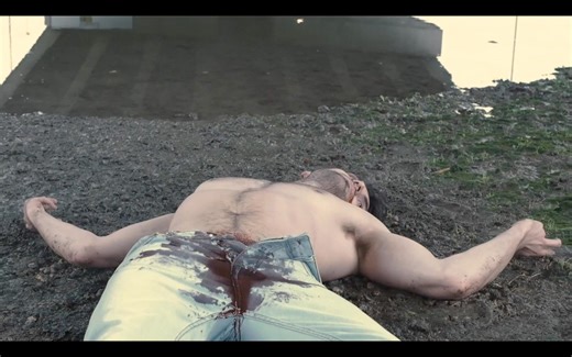 【电影虐剪】肌肉帅哥被打晕绑架哭泣求饶割掉重要器官（就是你想的那个）