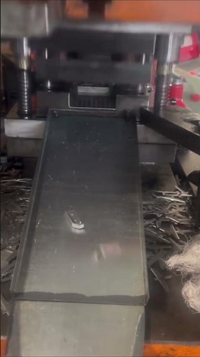 Hydraulic Press Manufacturing Metal Pieces #MetalForming #WorkshopWork #IndustrialMachine