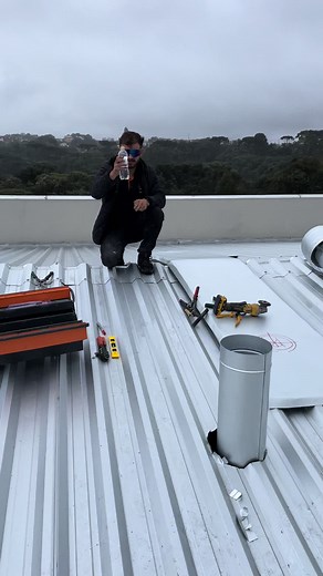 Expert Rooftop Work: Tools, Techniques, and Safety Tips