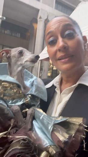 Tracee Ellis Ross on Instagram: "Thank you @thewebbyawards for honoring all the fun I have on social media and for the chance to meet one of my fashion icons @tikatheiggy! #webbys"