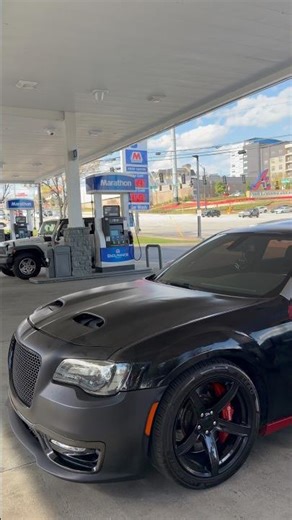 This first Tri Color 300 Swap in Atl #chryslersrt #srtaddicts #srt