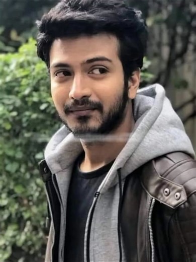 Yash Rohan: Celebrating Hotness and Family Moments