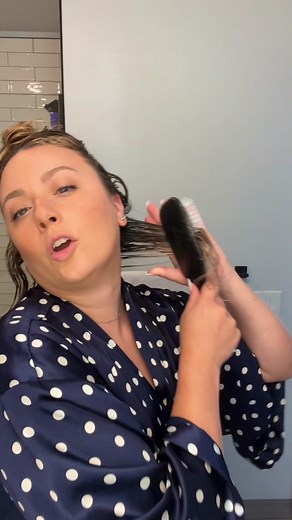 🥰🥰🥰 #curltok #curlytok #curlyhairroutine #brushingcurls #definingcurls #curlyhaircheck #tothehaters #curlyhairpolice