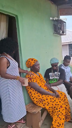 120K views · 6.1K reactions | Dis is wat I do for a living. I am comedian I make people laugh ..my fans make we laugh small.evidence full grand | Mc Efilo Comedy | Facebook