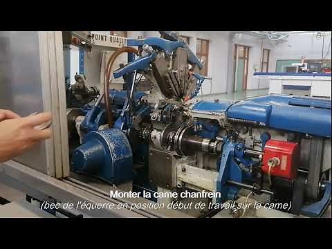 Montage d'un tour automatique à poupée mobile à cames