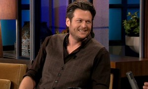 Blake Shelton - Promotes The Voice, Superbowl - The Tonight Show (VIDEO)