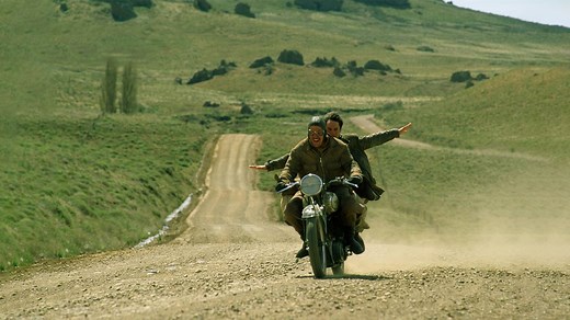 风靡全球的经典歌曲《Go West》，动感的旋律，年代感十足
