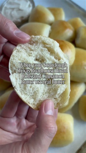 Sourdough Texas Roadhouse Dinner Rolls #sourdough #breadbaking #easyhomemaderecipes