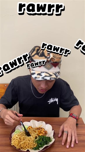 "Cobain Ayam Geprek Tanpa Tulang 'Anchikz' di Jalan Gegerkalong Girang...