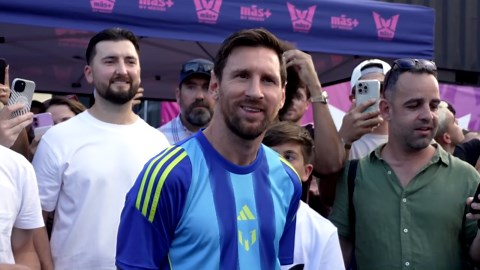 Lionel Messi crowns world’s best 1v1 footballers at Miami event
