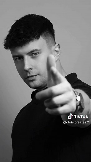 Striking Profile Picture Poses for Men