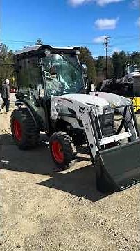 BOBCAT CT2535 COMPACT LOADER