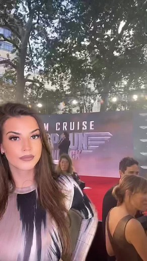 My First Red Carpet Event Experience with Cineworld for Top Gun Maverick in 4DX!