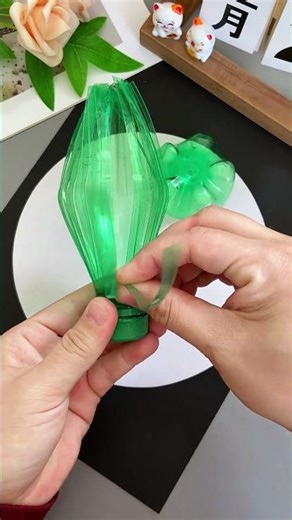 DIY Spring Bouquets with Fruit Nets & Bottles - Quick & Easy