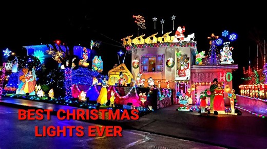 Magical Christmas light tour in Victoria BC | Best festive displays & holiday spirit!