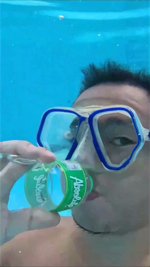 Burp Coke Zero Sugar vs Distilled Water vs Pocari Sweat Underwater
