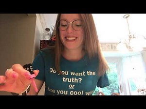 Painting Fingernails One-Handed