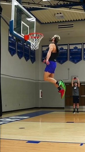 6’1 head above the rim