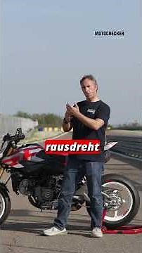 DUCATI HYPERMOTARD V2 SP IN ONE MINUTE!