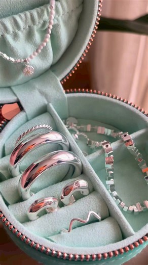 Summer stacking with some of our Lisa Angel faves! Which look would you choose? ✨ | Lisa Angel